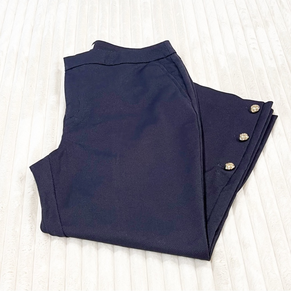 Charter Club Navy & White Polka Dot Mid Rise Cropped Pants Gold Buttons